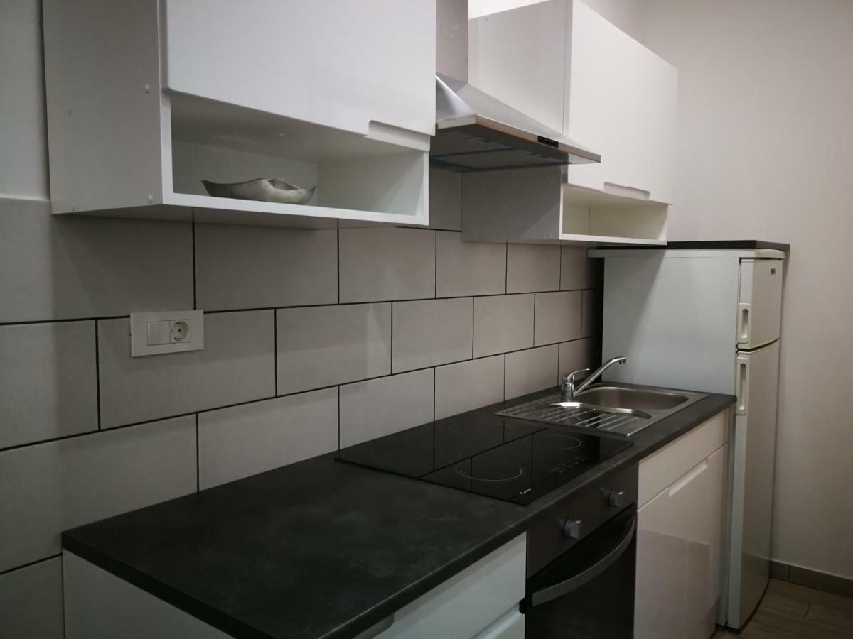 Appartma Katja Gabrovica pri Črnem Kalu Exterior foto